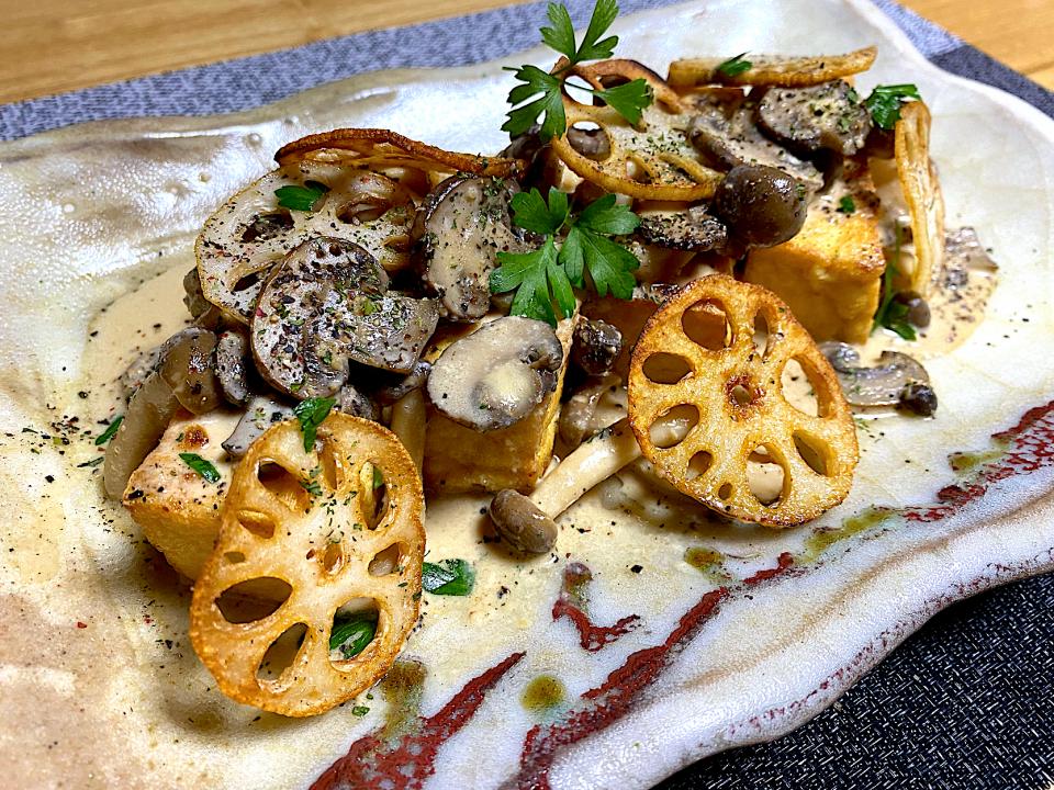 ひろりんさんの料理 淡紫で厚揚げのステーキ・シャンピニオンソース🍄
